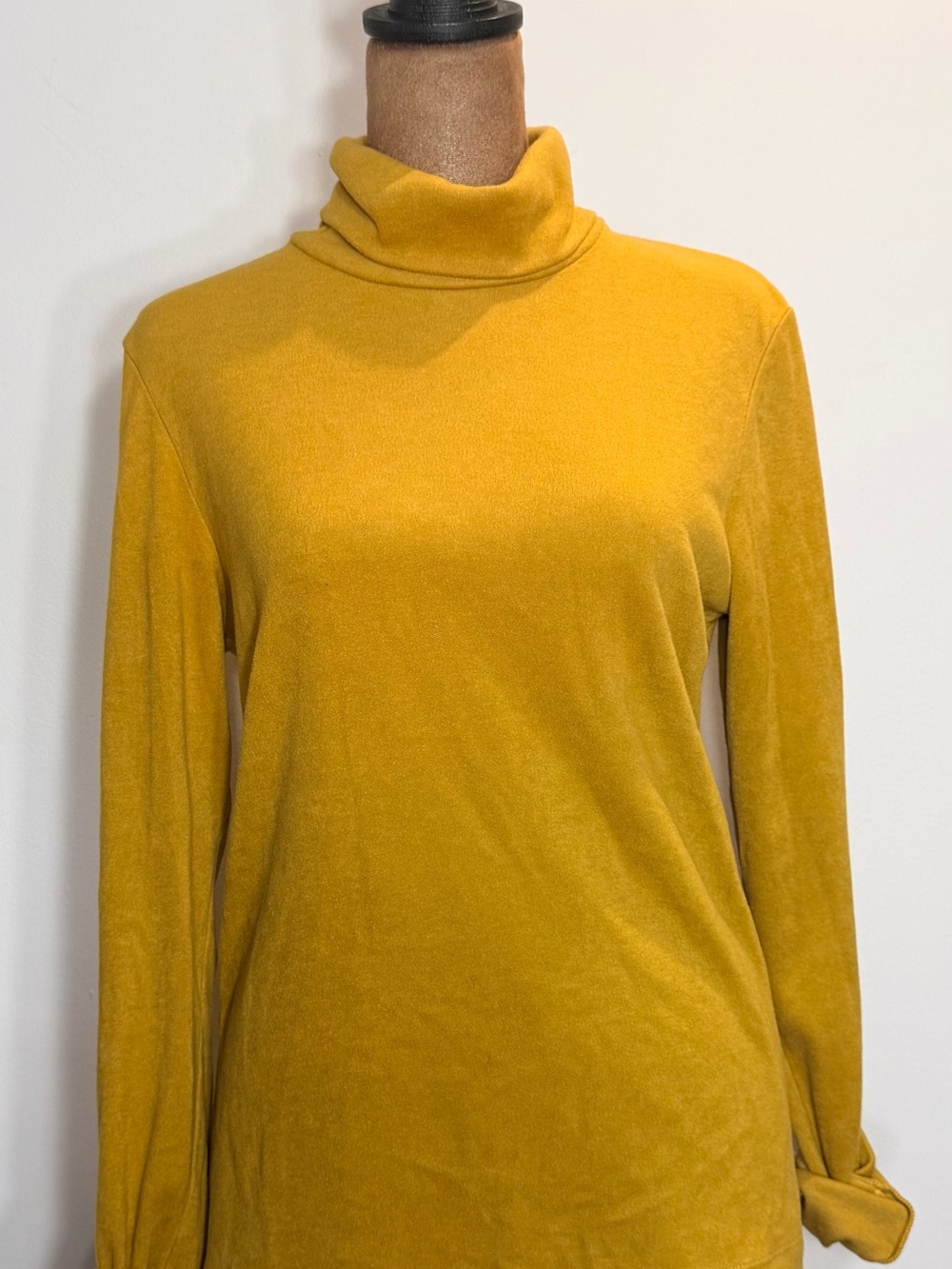 Uniqlo Women's HeatTech Mustard Yellow & Black Turtleneck Sweaters